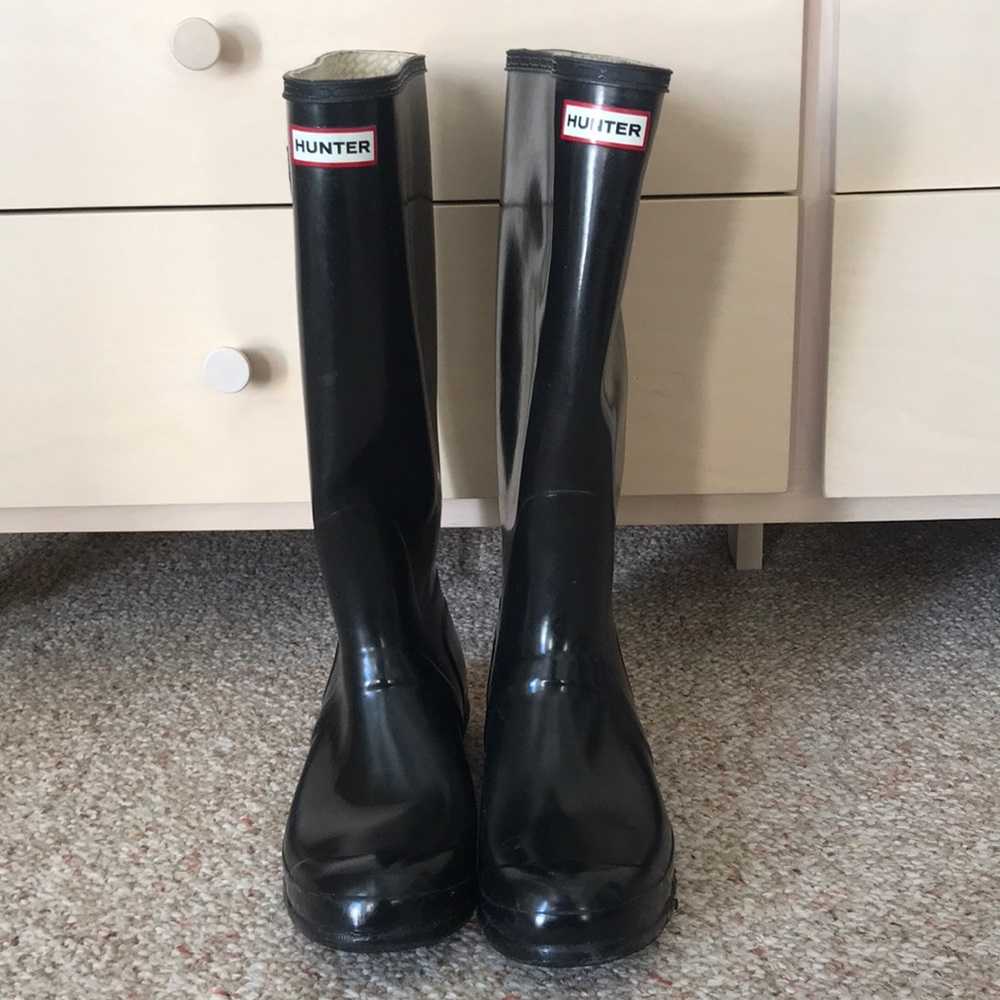 Hunter women’s calf high rain boot US 11